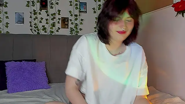 Snapshot of miss_Lizzy chatting on February 27, 4:41 am miss Lizzy online show from February 27, 4:41 am