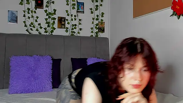 Snapshot of miss_Lizzy chatting on October 20, 1:17 am miss Lizzy online show from October 20, 1:17 am