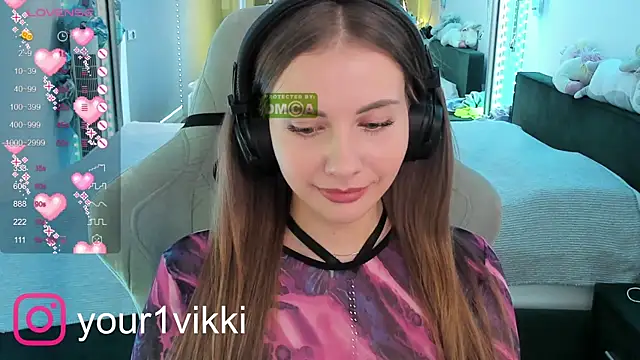 Snapshot of Vikki_Cheese chatting on January 24, 5:00 pm Vikki Cheese online show from January 24, 5:00 pm