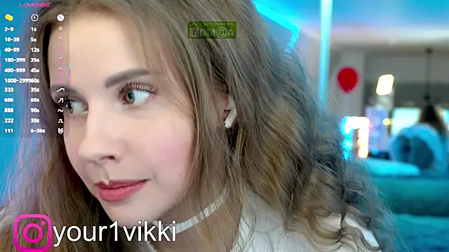 Snapshot of Vikki_Cheese chatting on March 18, 8:48 pm Vikki Cheese online show from March 18, 8:48 pm