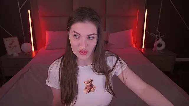 EmmyCharmm online show from March 16, 6:50 am