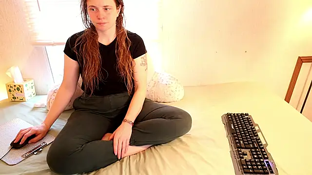 xxpixeyxx online show from March 19, 1:26 pm