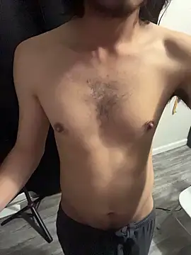 Snapshot of demonslayerr999 chatting on February 14, 5:48 am demonslayerr999 online show from February 14, 5:48 am