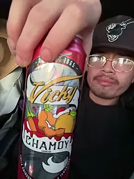 Snapshot of demonslayerr999 chatting on March 7, 1:57 am demonslayerr999 online show from March 7, 1:57 am