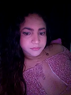 Snapshot of Andrys_ chatting on May 4, 10:39 pm Andrys online show from May 4, 10:39 pm