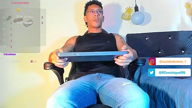 FuckHardlove online show from December 20, 3:42 pm