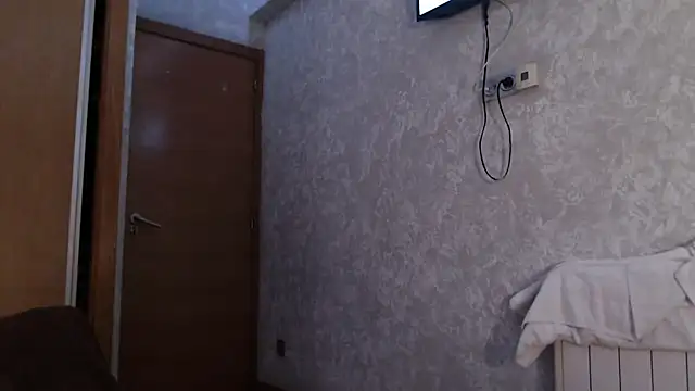 Latina BigBoobs online show from March 15, 5:46 am