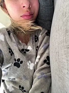 Ameellie online show from September 27, 3:17 pm