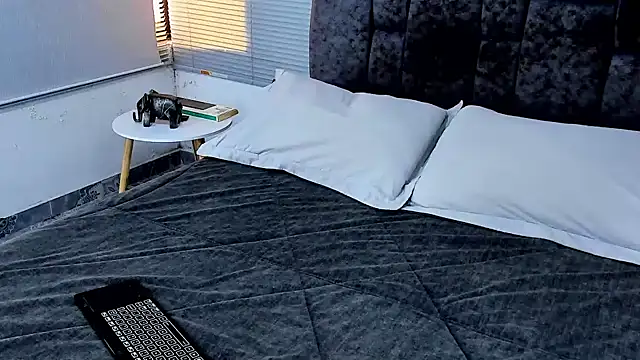 Zack Froone online show from December 6, 1:44 pm