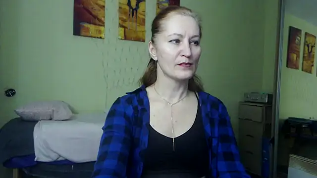 Snapshot of AmellyGrand chatting on February 5, 3:52 pm AmellyGrand online show from February 5, 3:52 pm