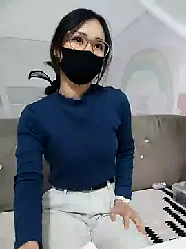 Snapshot of I_AM_NOT_A_SLUT chatting on December 18, 2:32 am I AM NOT A SLUT online show from December 18, 2:32 am