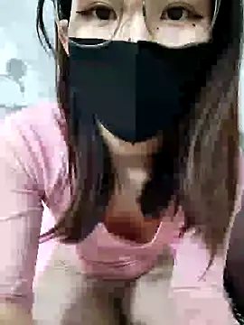 Snapshot of I_AM_NOT_A_SLUT chatting on December 28, 7:11 am I AM NOT A SLUT online show from December 28, 7:11 am