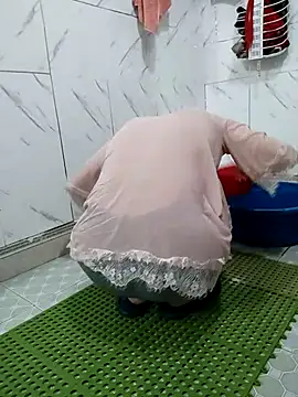 Snapshot of I_AM_NOT_A_SLUT chatting on February 22, 5:12 am I AM NOT A SLUT online show from February 22, 5:12 am