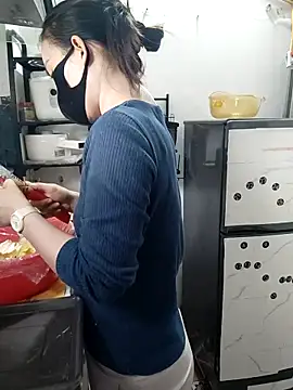 Snapshot of I_AM_NOT_A_SLUT chatting on November 12, 2:56 am I AM NOT A SLUT online show from November 12, 2:56 am