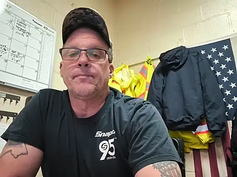 Cockrub1 online show from May 19, 2:12 pm