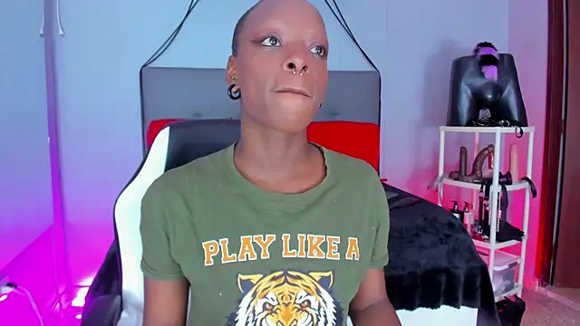 Coco Kiss online show from October 31, 5:25 pm