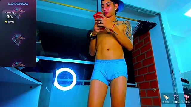 Snapshot of Hardcockboysxxx chatting on February 19, 5:38 am Hardcockboysxxx online show from February 19, 5:38 am