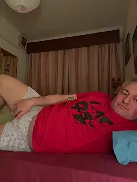 Snapshot of Russirayu chatting on March 21, 10:39 pm Russirayu online show from March 21, 10:39 pm