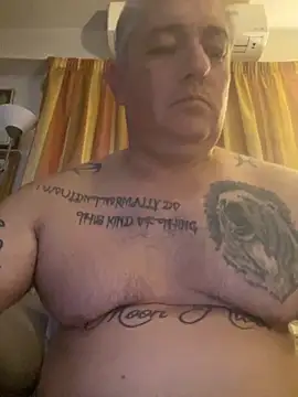 Snapshot of Russirayu chatting on September 28, 6:24 pm Russirayu online show from September 28, 6:24 pm