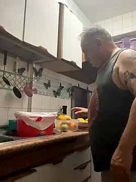 Snapshot of Russirayu chatting on October 23, 6:50 pm Russirayu online show from October 23, 6:50 pm