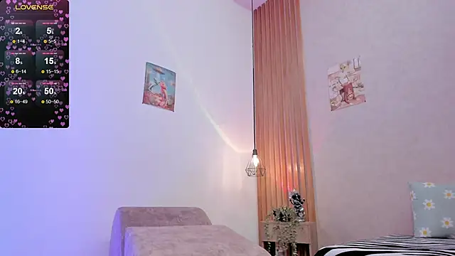 Snapshot of PawgGirl18 chatting on February 25, 2:11 pm PawgGirl18 online show from February 25, 2:11 pm