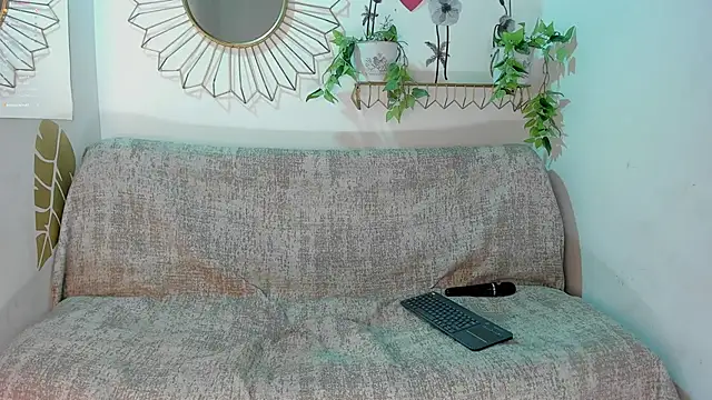 Snapshot of EmmaDuque chatting on November 8, 7:45 pm EmmaDuque online show from November 8, 7:45 pm