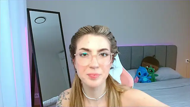 Mrs Tory online show from December 22, 9:22 am