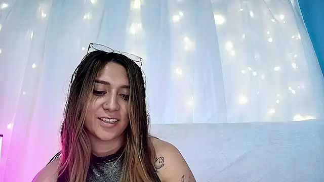 Snapshot of Natasha_Wilde_ chatting on December 13, 10:55 pm Natasha Wilde online show from December 13, 10:55 pm