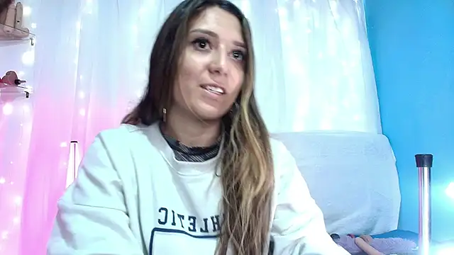 Snapshot of Natasha_Wilde_ chatting on December 21, 3:09 pm Natasha Wilde online show from December 21, 3:09 pm