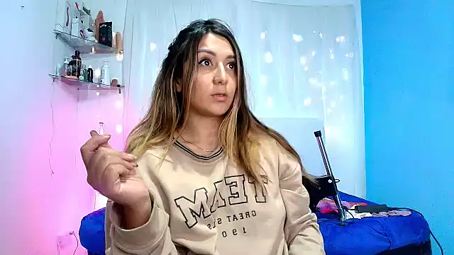 Snapshot of Natasha_Wilde_ chatting on February 3, 9:39 pm Natasha Wilde online show from February 3, 9:39 pm