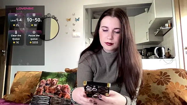 Snapshot of Teylor_Love chatting on November 14, 1:10 pm Teylor Love online show from November 14, 1:10 pm