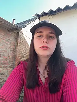 Snapshot of Teylor_Love chatting on May 4, 1:29 pm Teylor Love online show from May 4, 1:29 pm