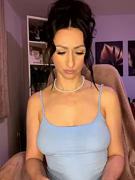 Snapshot of KatyEvanss chatting on October 14, 5:14 pm KatyEvanss online show from October 14, 5:14 pm