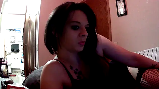 dangereyez0010 online show from February 8, 12:17 am