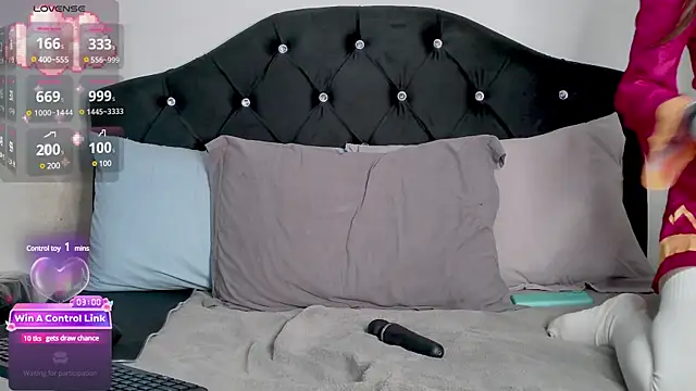 Snapshot of nonawhitemm chatting on March 12, 11:54 pm nonawhitemm online show from March 12, 11:54 pm