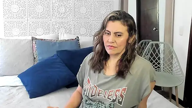 V monse online show from February 21, 8:16 pm