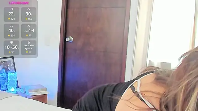 V monse online show from March 18, 4:54 pm