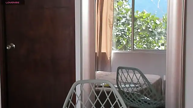 V monse online show from April 18, 7:07 pm