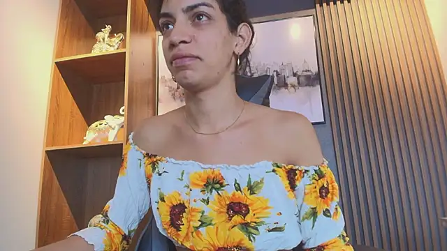 Alahia Rodriguez online show from March 12, 1:39 pm