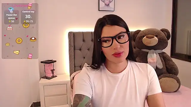 Snapshot of Nicols66 chatting on November 29, 10:24 pm Nicols66 online show from November 29, 10:24 pm