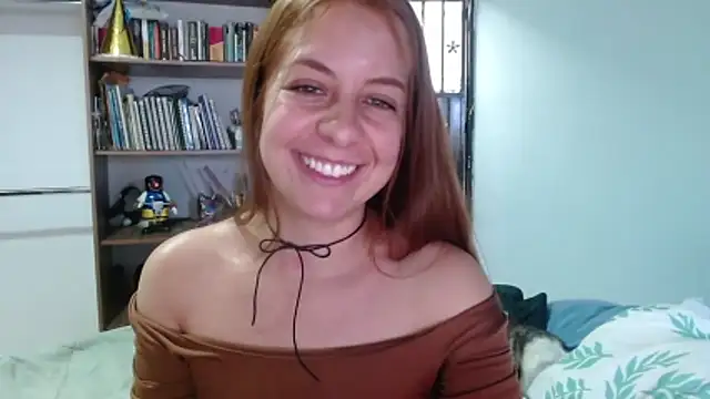 violetapeter 1 online show from May 4, 9:00 pm
