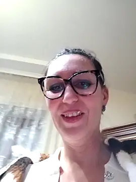 Snapshot of Ulyana72882 chatting on February 14, 7:12 pm Ulyana72882 online show from February 14, 7:12 pm