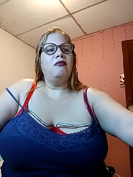 Snapshot of EllisW8 chatting on February 26, 3:41 pm EllisW8 online show from February 26, 3:41 pm