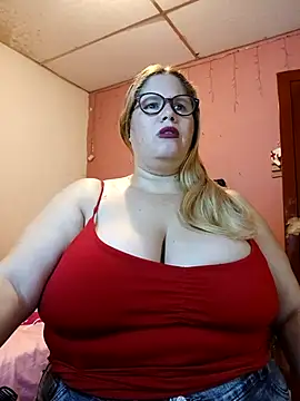 Snapshot of EllisW8 chatting on March 21, 9:34 pm EllisW8 online show from March 21, 9:34 pm