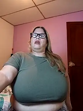 EllisW8 online show from March 27, 11:04 pm