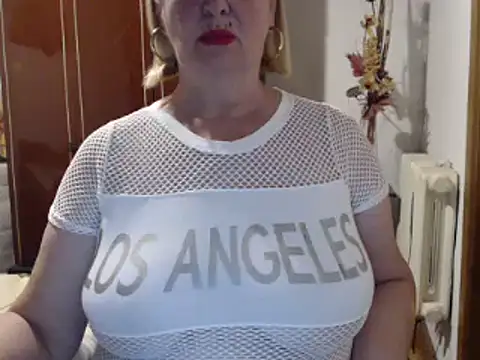 Secretfox online show from September 18, 9:11 am