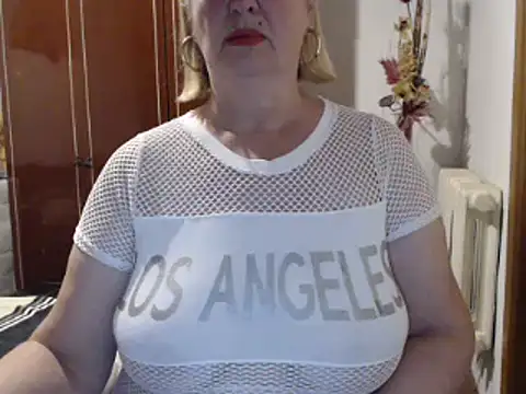 Secretfox online show from September 30, 5:45 am