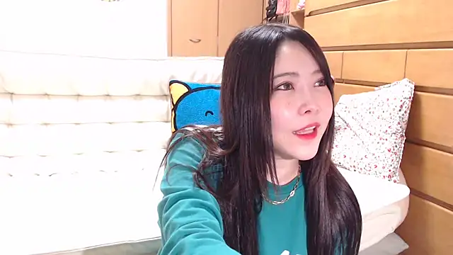 NATINATU252525 online show from January 21, 2:05 pm