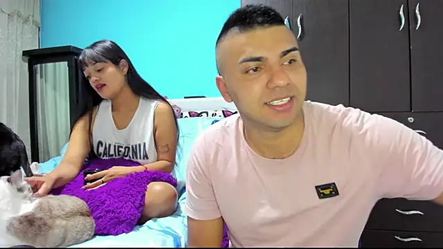 2ScarletandRyan8 online show from December 22, 10:01 am