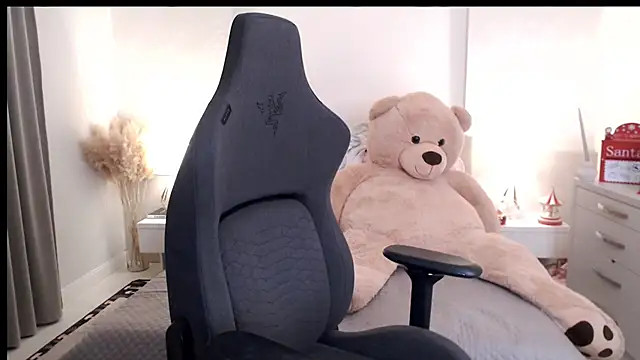 Smileyouarehere online show from January 27, 12:12 am